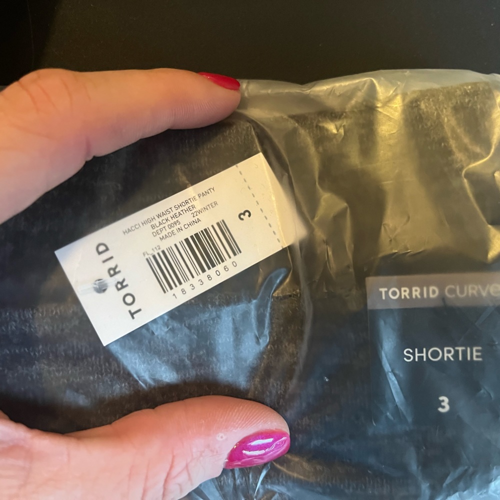 NWT Torrid Hacci High Waist Shortie-Black Heather - Picture 6 of 7